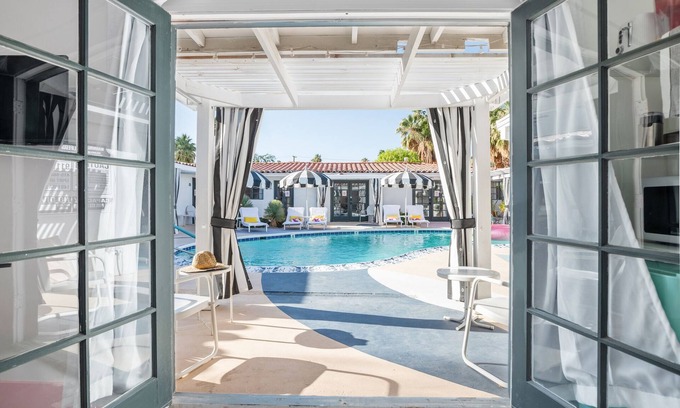 Tahquitz River Estates Maison | Newly Renovated 12BR! Perfect for Coachella!