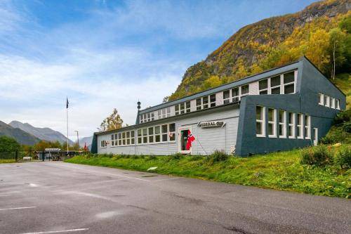 Eidsdal Hôtel | 13 m² Hôtel ∙ 4 personnes