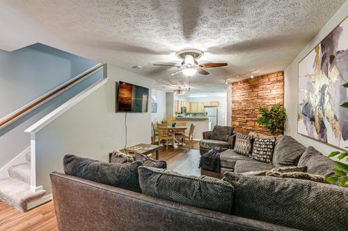 Nashboro Village Maison | 13 Mi to Dtwn Nashville Gem Near Golf and Fishing