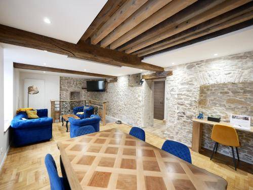 Cremieu Appartement | 130 m² Appartement ∙ 3 chambres ∙ 7 personnes