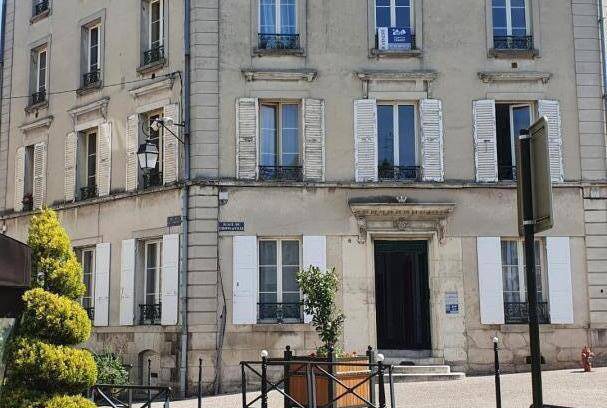 Meaux Maison | 132 m² Gîte ∙ 4 chambres ∙ 6 personnes