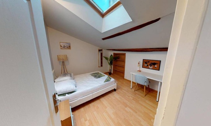 Poitiers Station Balnéaire | 135 m² Chambre privée ∙ 1 chambre ∙ 1 personne