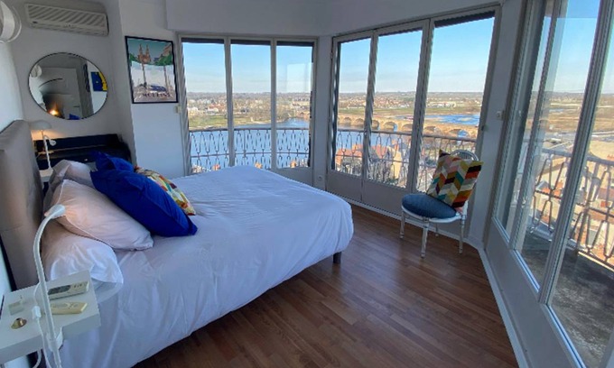 Moulins Appartement | 136 m² Appartement ∙ 2 chambres ∙ 4 personnes