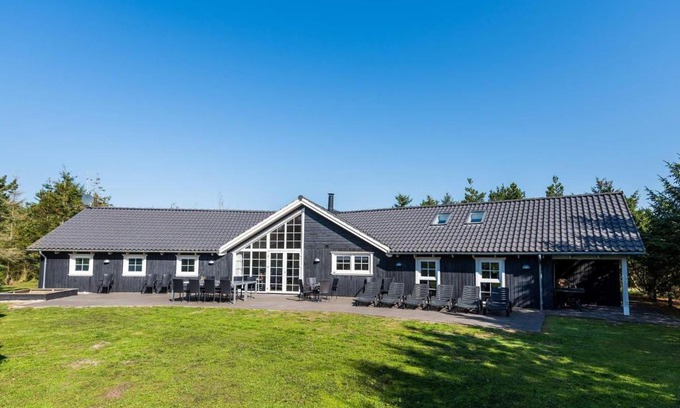 Blavand Strand Maison | 14 person holiday home in Blåvand