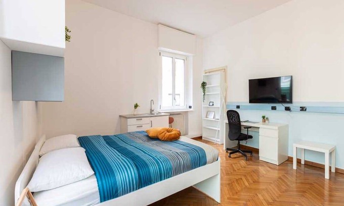 Zona Risorgimento Station Balnéaire | 140 m² Chambre privée ∙ 1 chambre ∙ 1 personne