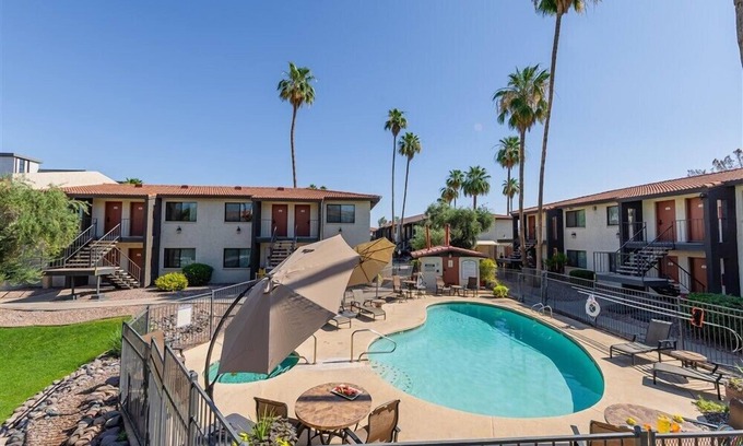 New Papago Parkway Appartement | Bons moments et Tan lignes! Privé 1 chambre avec Wifi gratuit!