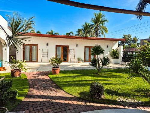 Lucap Maison | 148 Guesthouse and Resort