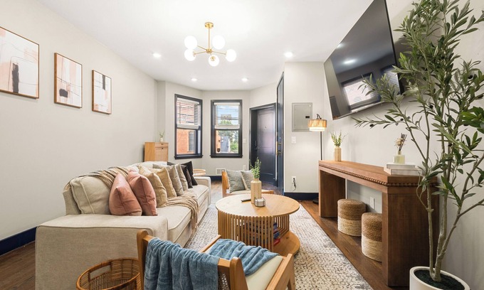 McGinley Square Maison | 15 Min to NYC - NEW 3BR Near PATH + FREE Parking + Gameroom