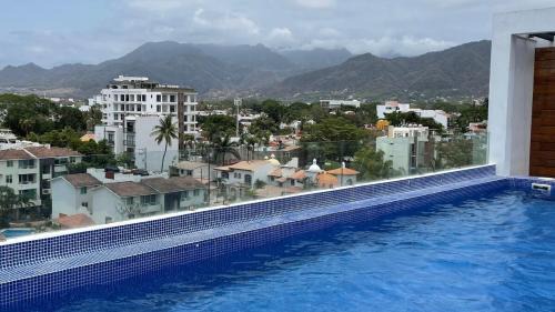 Diaz Ordaz Appartement | 15 Minute Walk to Beach KING Bed Rooftop Pool