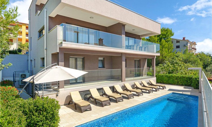 Rabac Maison | 150 m² Duplex ∙ 3 chambres ∙ 4 personnes