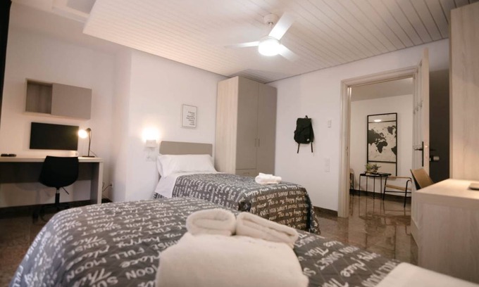 La Roqueta Station Balnéaire | 150 m² Chambre privée ∙ 1 chambre ∙ 3 personnes