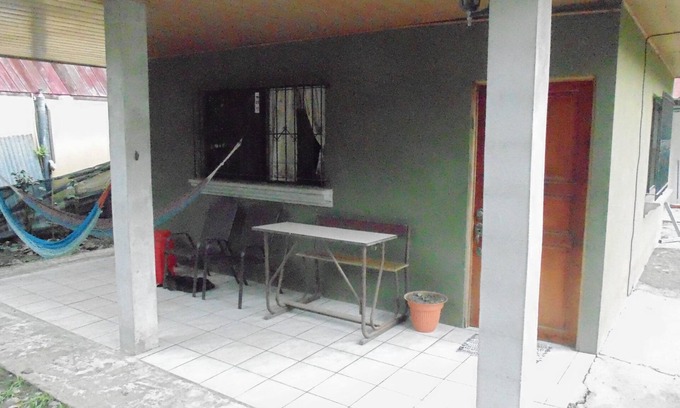 Rivas Maison | 150 mètres de la délégation de police à l'ouest, Cahuita