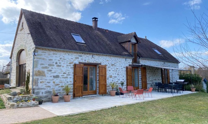 Lavergne Maison | 154 m² Gîte ∙ 4 chambres ∙ 8 personnes