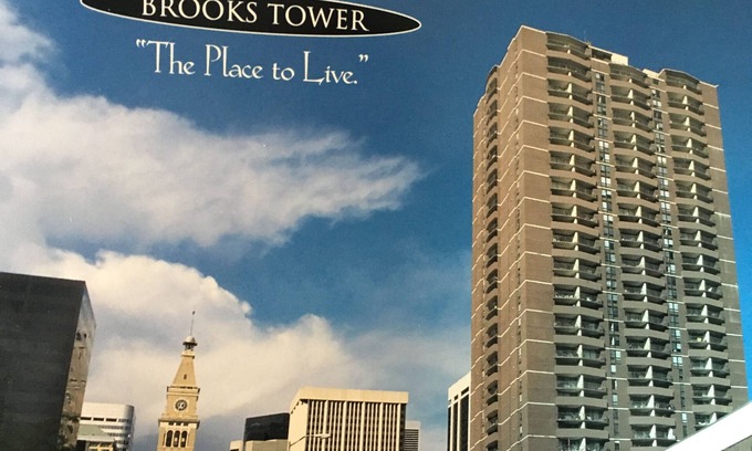Downtown Denver Copropriété | 15th floor condo w/ spectacular mountain view, spacious, safe, immaculate