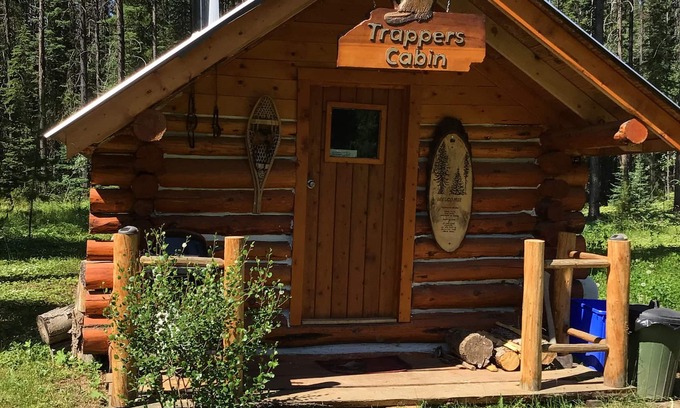 Dease Lake Cabine | 16 Mile Cabins Trappers Cabin. Pet Friendly Off Grid Wilderness Stay!