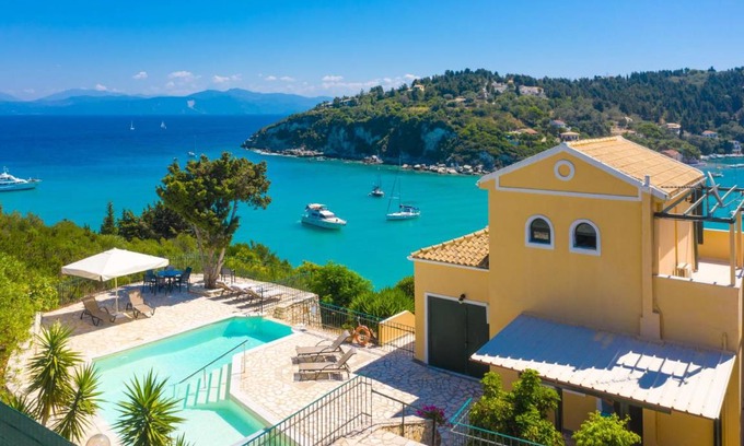 Lakka Villa | 160 m² Villa ∙ 3 chambres ∙ 7 personnes