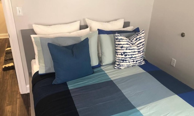 Industry Appartement | 1631 4D · Bienvenue 1bed Apt / 20 min à NYC-Parking Avail.