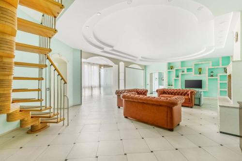 Odessa City Center Appartement | 17 Deribasivska 4-room Apartment