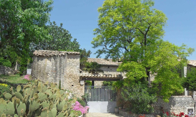 Saint-Marcel-d'Aredeche Autre | Mas Provençal du XVII siècle près des Gorges de L'Ardèche