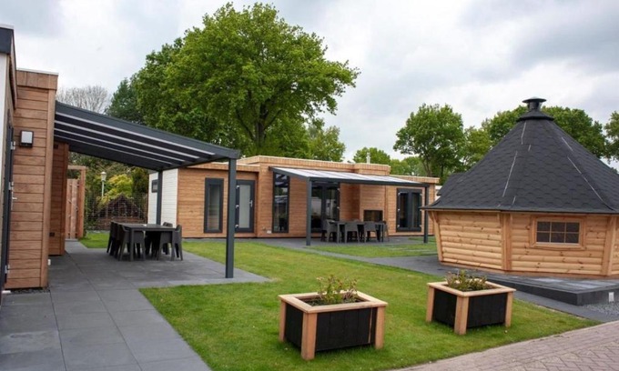 Voorthuizen Appartement | 18 persoons Veluwe Villa