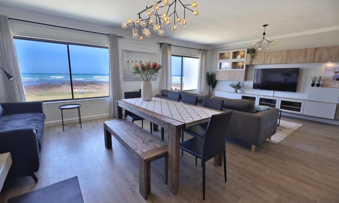 L'Agulhas Appartement | 18 Storm Sea