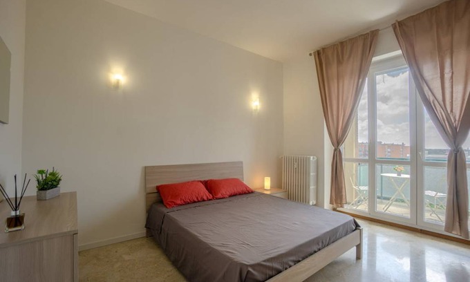 Cesano Boscone Station Balnéaire | 180 m² Chambre privée ∙ 1 chambre ∙ 1 personne