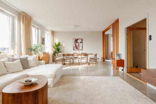 Ostermalm Appartement | 180 Sqm Apartment with Stunning View in Ostermalm