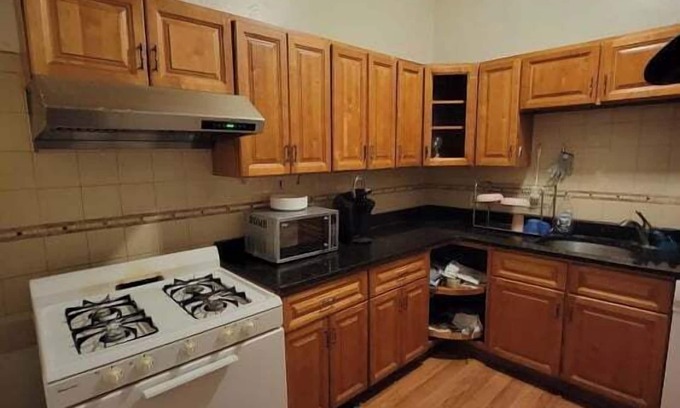 Hyde Square Maison | 184 Heath St