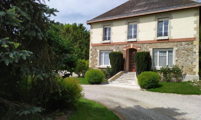 Leffincourt Maison | 185 m² Gîte ∙ 6 chambres ∙ 13 personnes