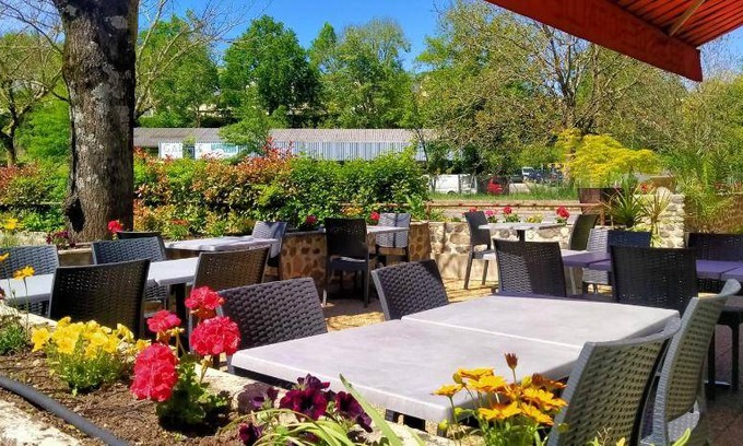 Espalion Hôtel | 19 m² Hôtel ∙ 4 personnes