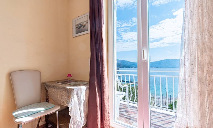 Cove Tri Zala (Zrnovo) Appartement | 19 m² Studio ∙ 1 chambre ∙ 2 personnes