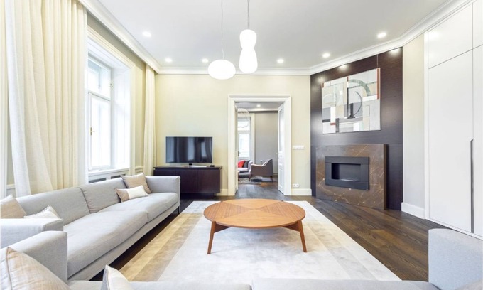 Mala Strana Appartement | 190m2 3 bedroom apartment with river views
