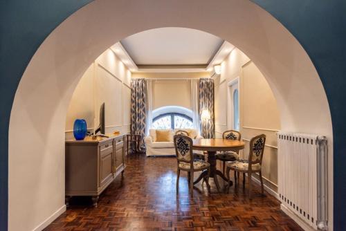 Arenella Appartement | 1912 - Marinelli House