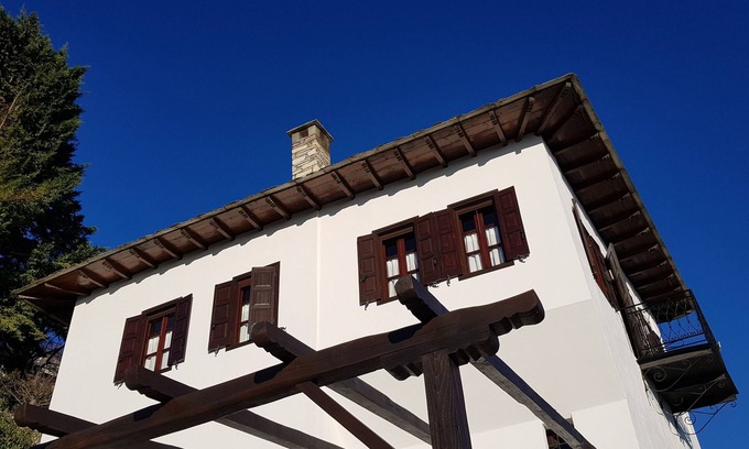 Makrynitsa Villa | Villa de maître grecque en pierre du XIXe siècle, Porteli