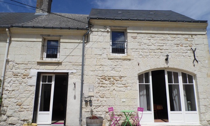 Beaumont-en-Veron Maison | Gîte XIXe siècle dans un lieu calme et authentique - 3 étoiles restauré en 2017