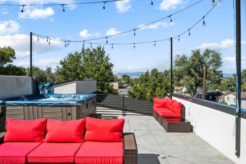 Berkley Maison | 19th Hole Clubhouse