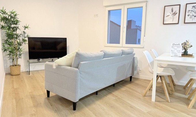 Gijon-Este Appartement | 1A147 Solis Apartment