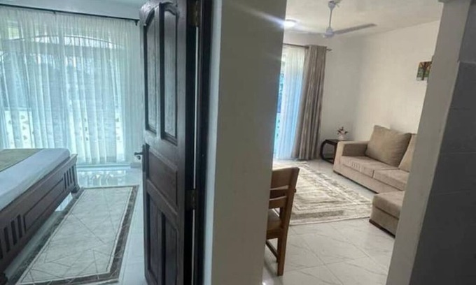 Malindi Appartement | 1BD Malindi: 15 Min Walk Beach