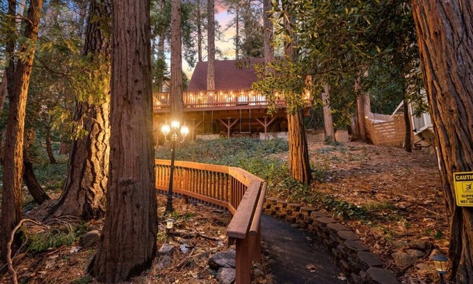 Crestline Maison | 1Bed + Loft | Micro-Cabin in the Woods