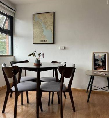 Glebe Appartement | 1BR Apartment - Walk to City (1 Queen Bed)