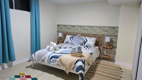 Russell Appartement | 1BR Getaway Near Calypso - Cozy and Connected