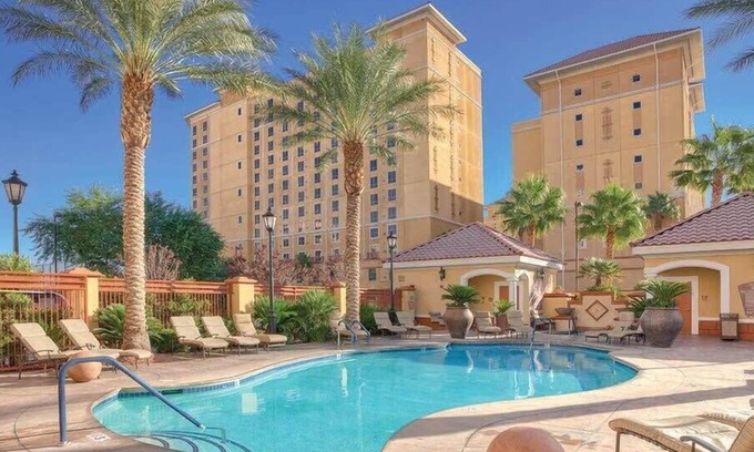 Paradise Copropriété | 1BR Grand Desert Condo Access to Las Vegas Strip!