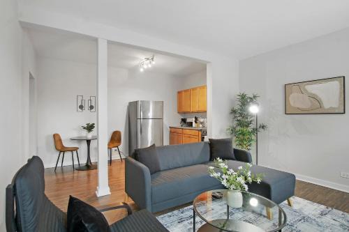 Hyde Park Appartement | 1BR Tranquil Hyde Park Apartment - Harper 202 & 402 rep