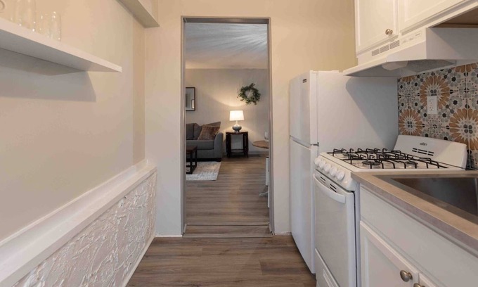 Lebanon Appartement | 1BR Work Base, Wi-Fi + Laundry