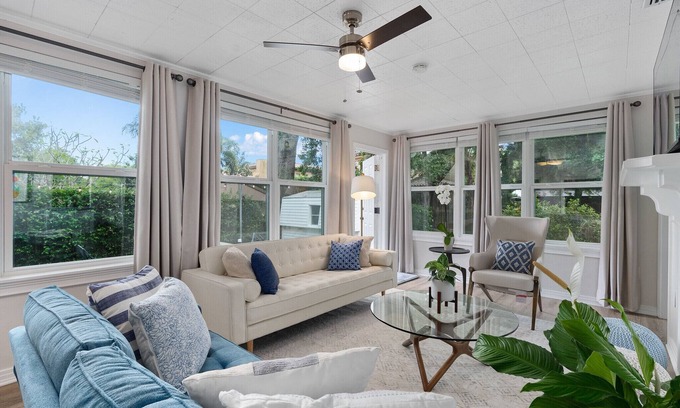 Lake Davis - Greenwood Maison | 1min from Downtown Orlando I 17min from Disney & Universal I Luxury Villa for 6