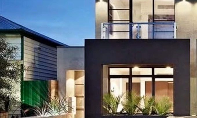 Albert Park Maison | 1st Class Living in the Heart of A+ Albert Park