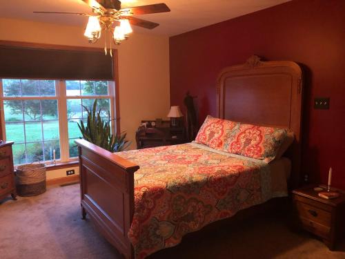 Milford Lit Et Petit-Déjeuner | 1st floor 2 guest rooms, shared full bath