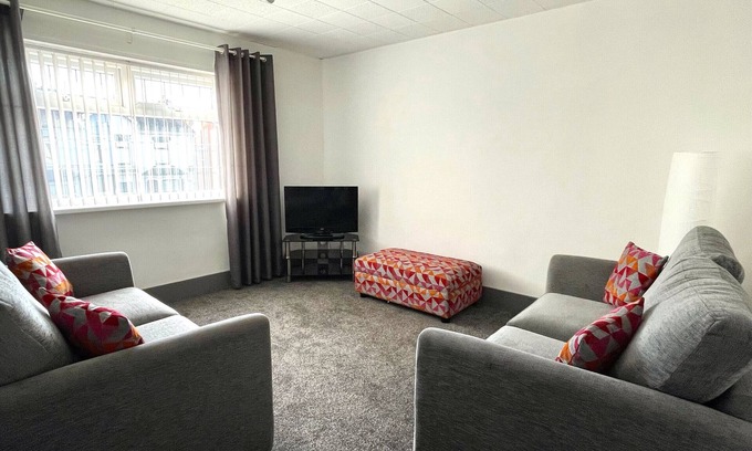 Blackpool Town Center Appartement | Apartment 6-Appartement-Supérieure-Salle de bain privée séparée-Vue sur Rue