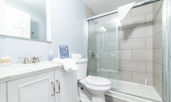 Central Northside Appartement | 1st Floor - Free Parking - Washer & Dryer - AGH
