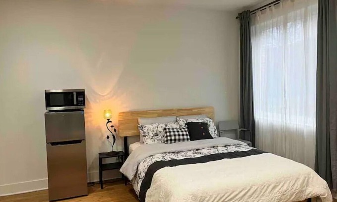 West Philadelphia Appartement | 1st floor studio with backyard